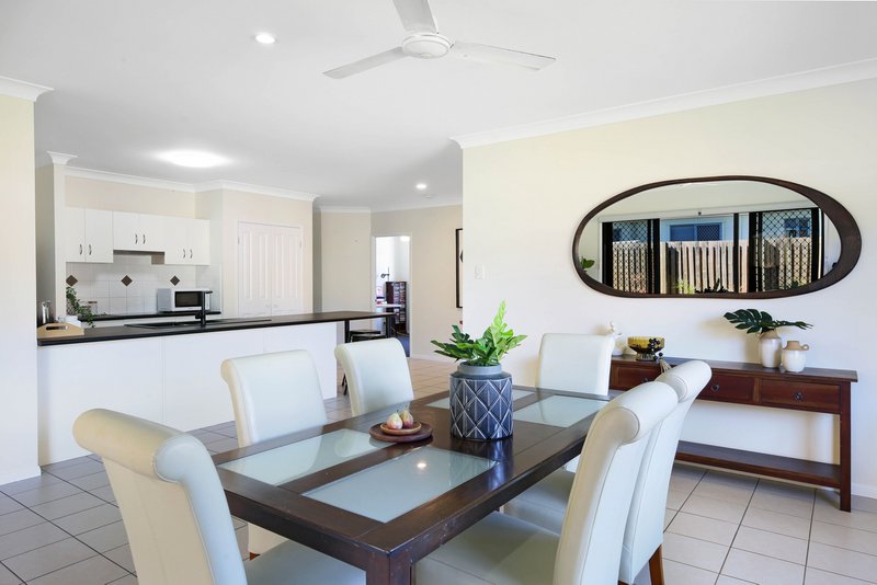 Photo - 8 Schneid Street, Mudgeeraba QLD 4213 - Image 6