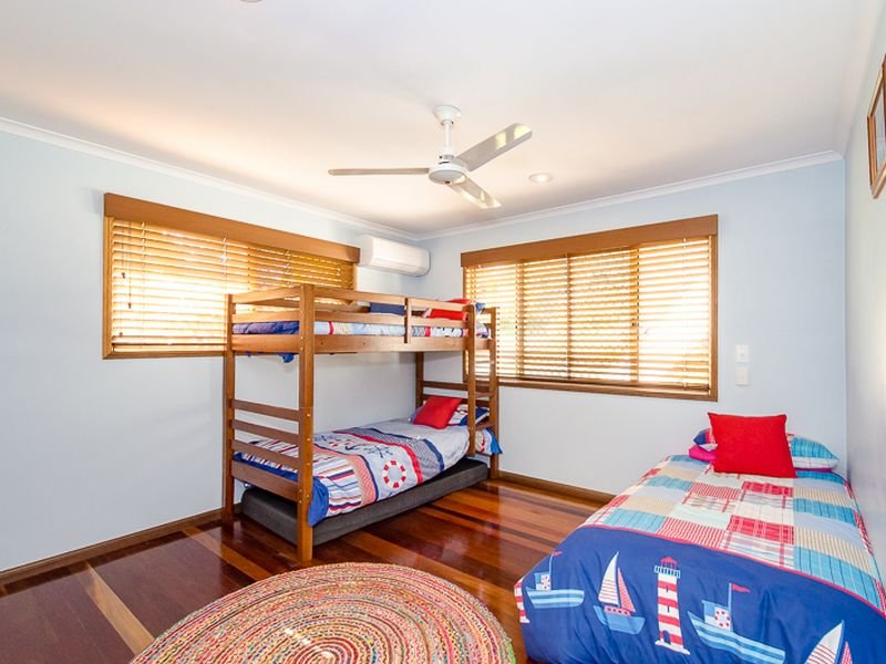 Photo - 8 School Street, Tannum Sands QLD 4680 - Image 10