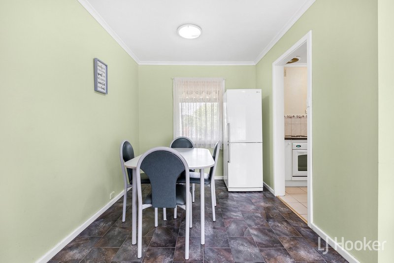 Photo - 8 Seaborough Road, Elizabeth Park SA 5113 - Image 4