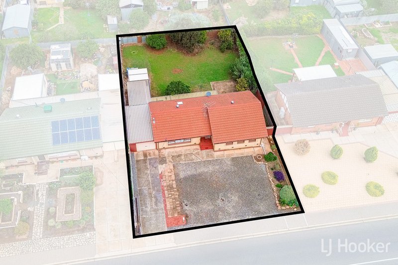 Photo - 8 Seaborough Road, Elizabeth Park SA 5113 - Image 17