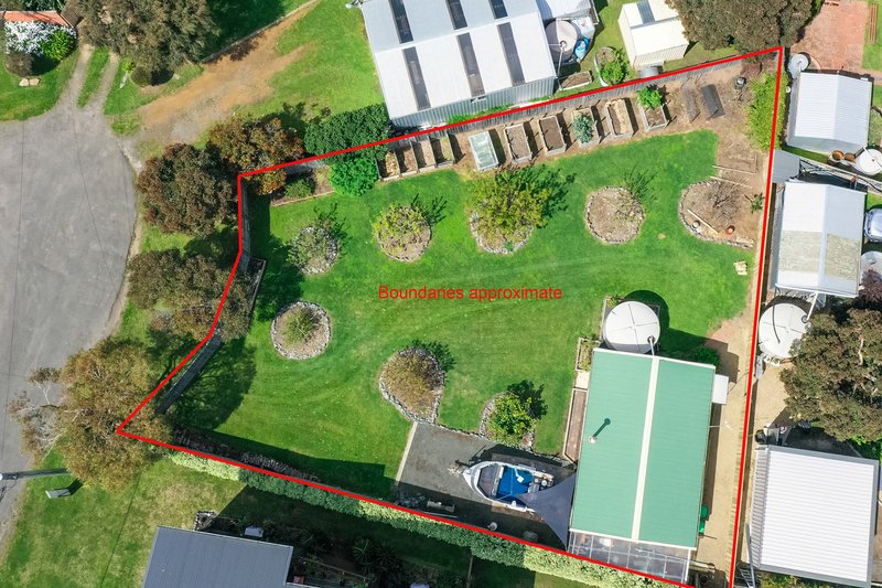 Photo - 8 Seacroft Court, South Arm TAS 7022 - Image 2