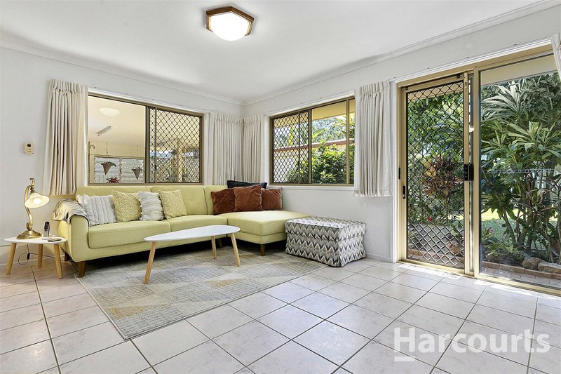 Photo - 8 Sealink Drive, Point Vernon QLD 4655 - Image 7