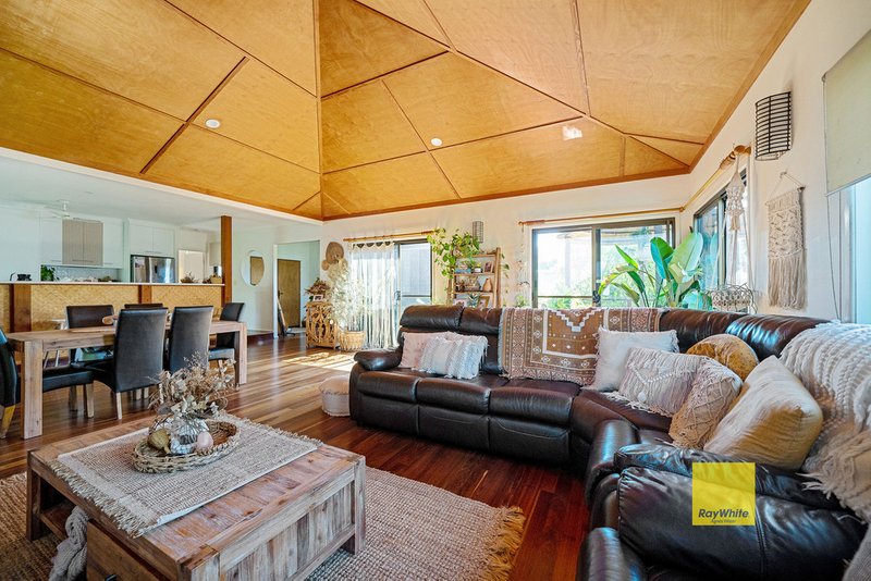 Photo - 8 Seascape Close, Agnes Water QLD 4677 - Image 4