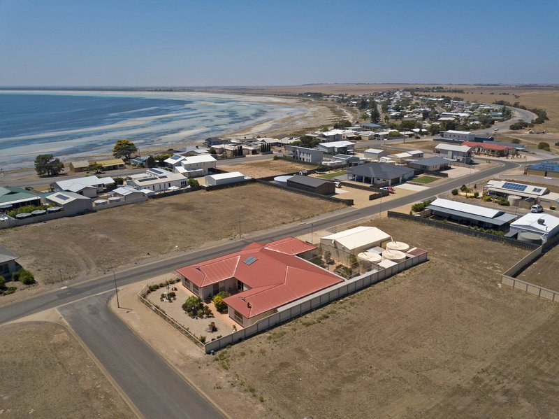 Photo - 8 Seascape Road, Point Turton SA 5575 - Image 25