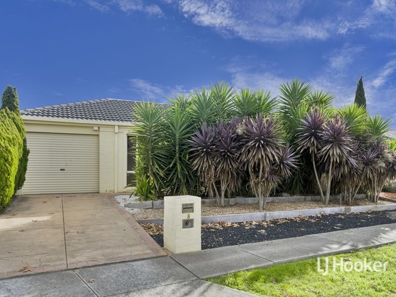 8 Seaside Close, Seabrook VIC 3028