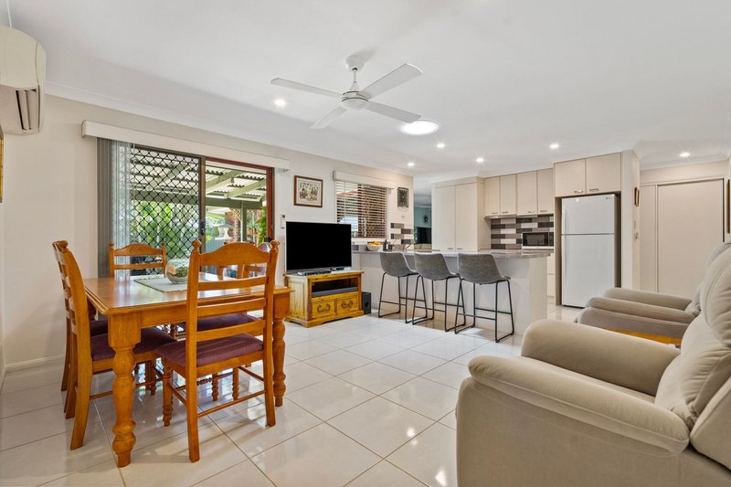 Photo - 8 Seletar Place, Tanah Merah QLD 4128 - Image 5