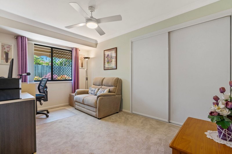 Photo - 8 Seletar Place, Tanah Merah QLD 4128 - Image 13