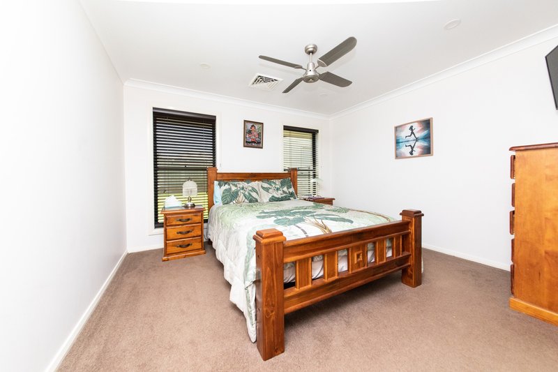 Photo - 8 Selkirk Avenue, Dubbo NSW 2830 - Image 6