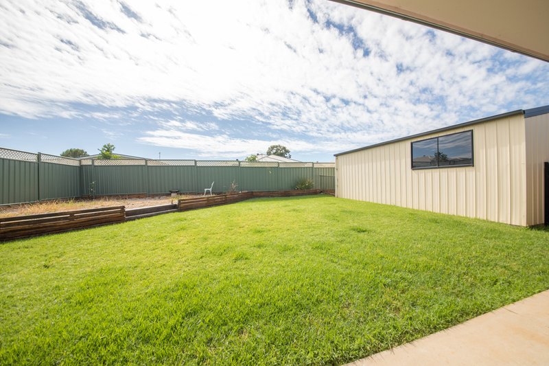 Photo - 8 Selkirk Avenue, Dubbo NSW 2830 - Image 14