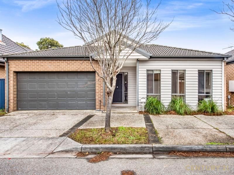 8 Sepal Lane, Pakenham VIC 3810