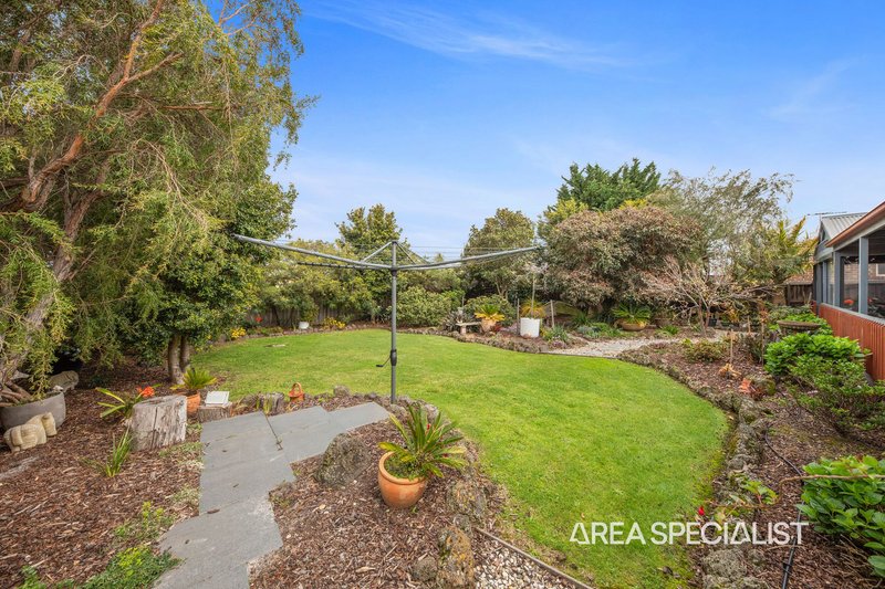 Photo - 8 Settlers Court, Pakenham VIC 3810 - Image 30