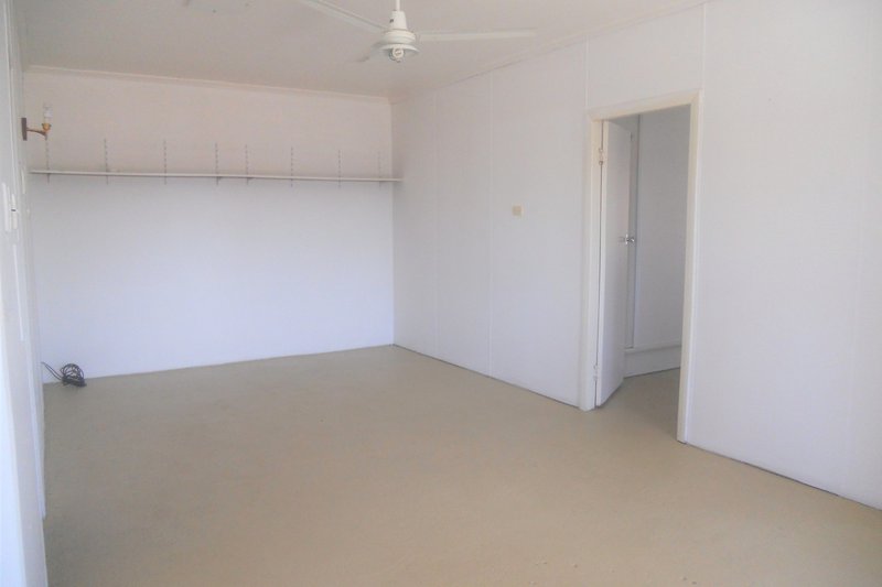 Photo - 8 Seventh Avenue, Mount Isa QLD 4825 - Image 34