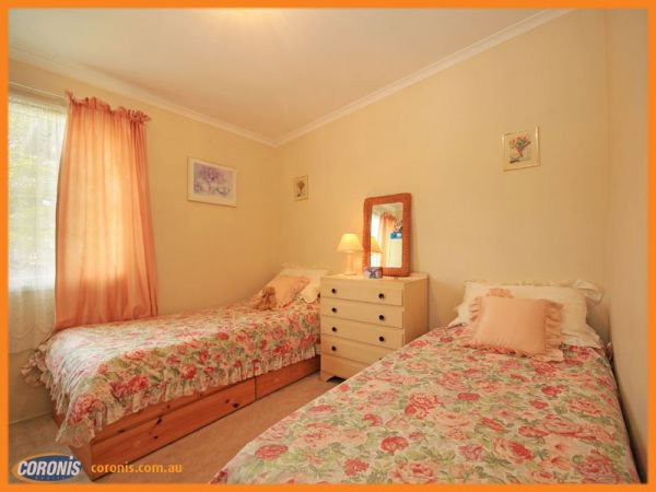 Photo - 8 Shakespeare Court, Caboolture QLD 4510 - Image 7