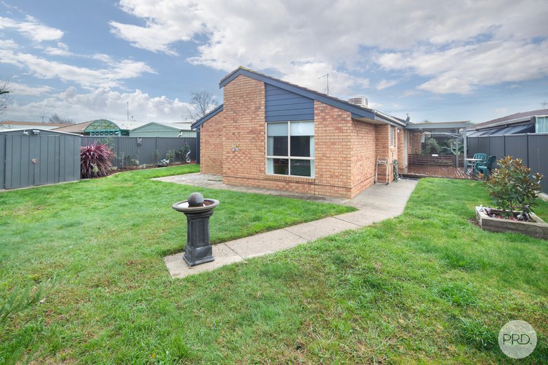 Photo - 8 Shari Drive, Delacombe VIC 3356 - Image 13