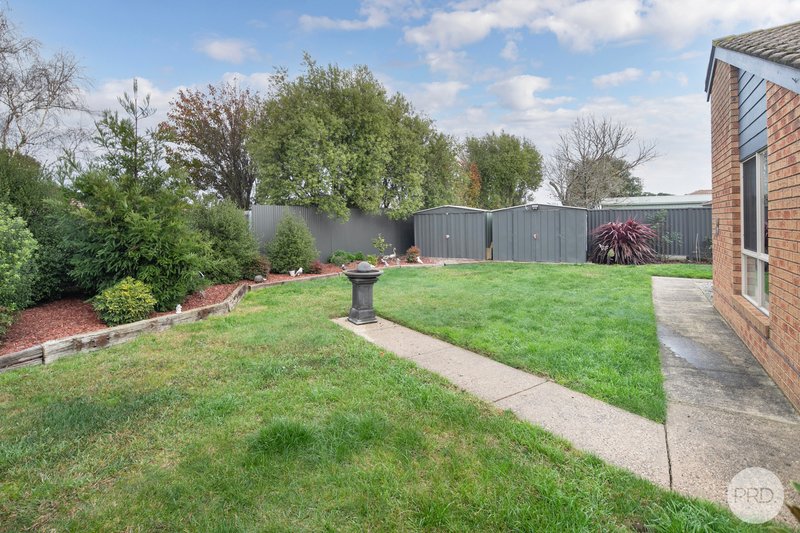 Photo - 8 Shari Drive, Delacombe VIC 3356 - Image 14