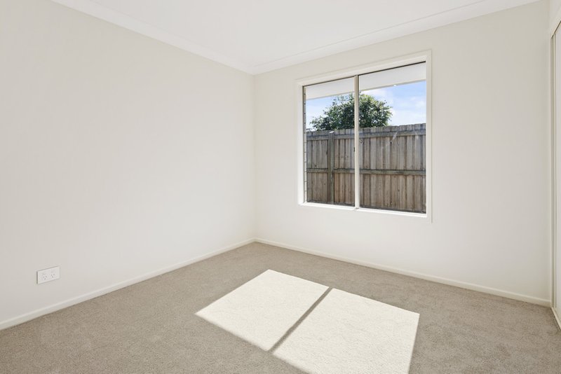 Photo - 8 Shaw Place, Wynnum West QLD 4178 - Image 11