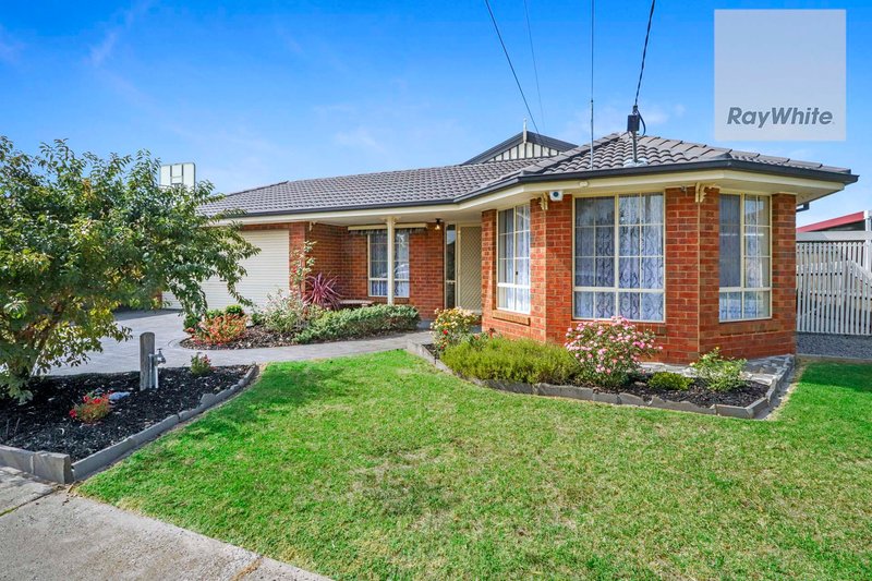 8 Sheldon Court, Gladstone Park VIC 3043