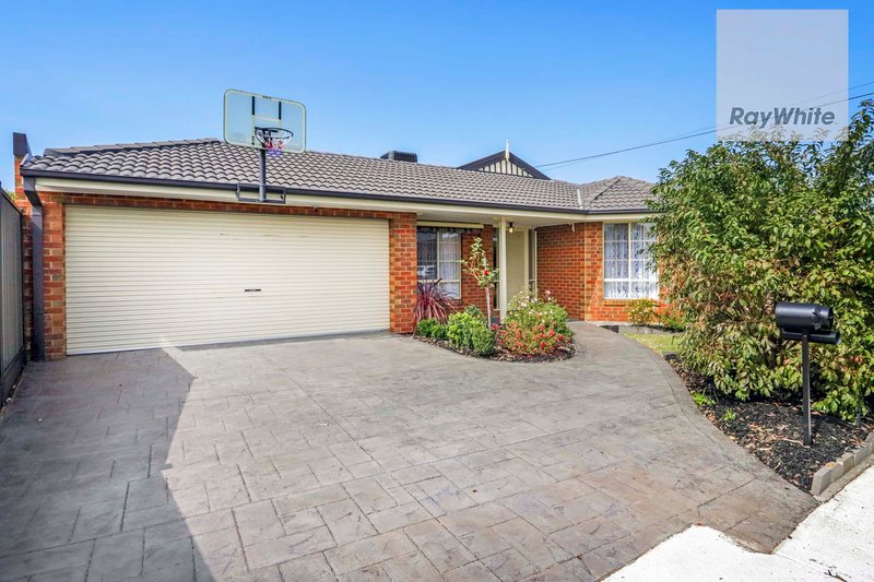 Photo - 8 Sheldon Court, Gladstone Park VIC 3043 - Image 2