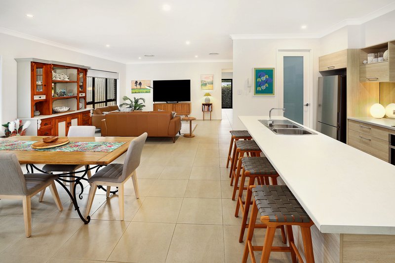 Photo - 8 Sherwin Crescent, Renwick NSW 2575 - Image 3