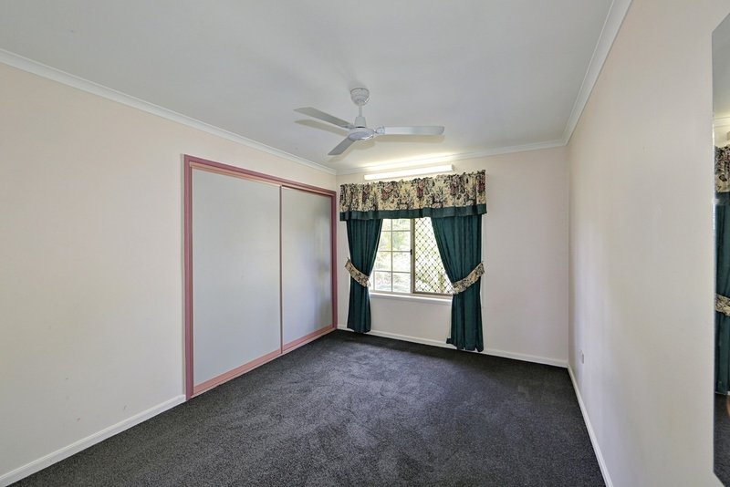 Photo - 8 Shetland Ct , Branyan QLD 4670 - Image 10