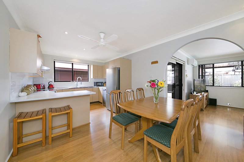 Photo - 8 Shoalhaven St , Wakeley NSW 2176 - Image 6