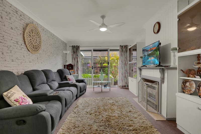 Photo - 8 Shoreline Avenue, Haywards Bay NSW 2530 - Image 6