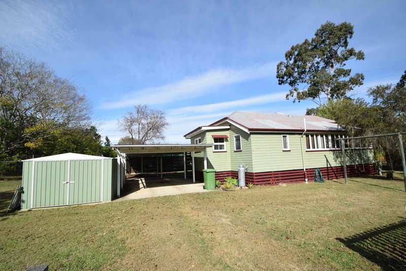 Photo - 8 Short Street, Esk QLD 4312 - Image 4