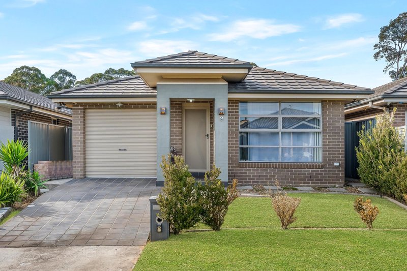 8 Shortbridge Ave , Middleton Grange NSW 2171