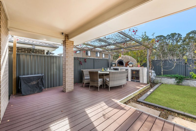 Photo - 8 Shortbridge Ave , Middleton Grange NSW 2171 - Image 16