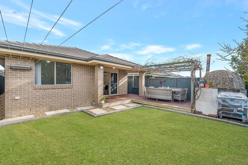 Photo - 8 Shortbridge Ave , Middleton Grange NSW 2171 - Image 18