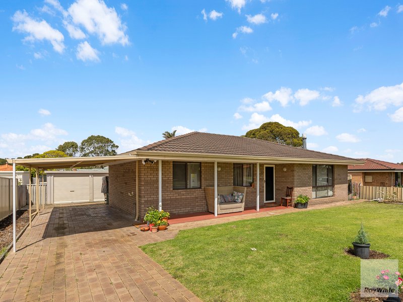 8 Sierra Crescent, Orana WA 6330