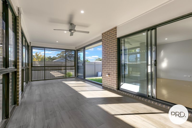 Photo - 8 Siltstone Avenue, Horsley NSW 2530 - Image 10