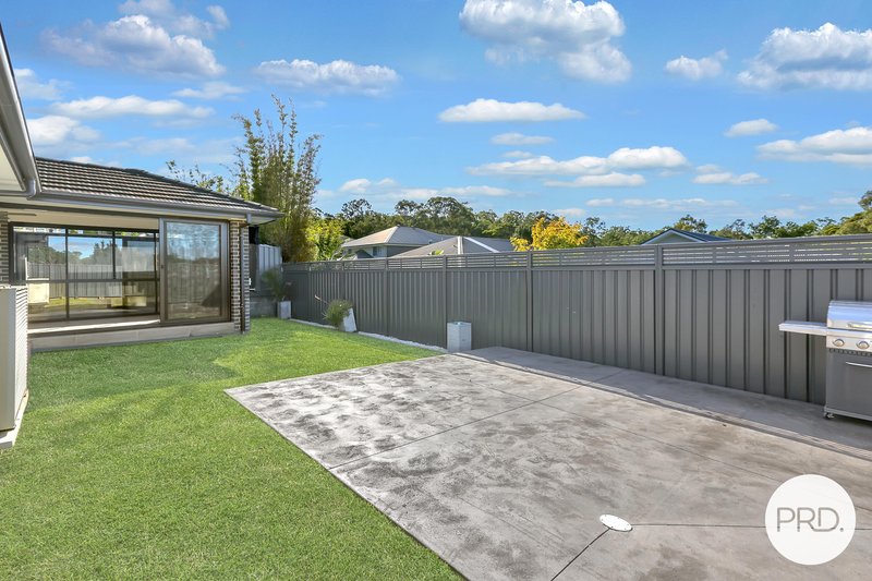 Photo - 8 Siltstone Avenue, Horsley NSW 2530 - Image 11