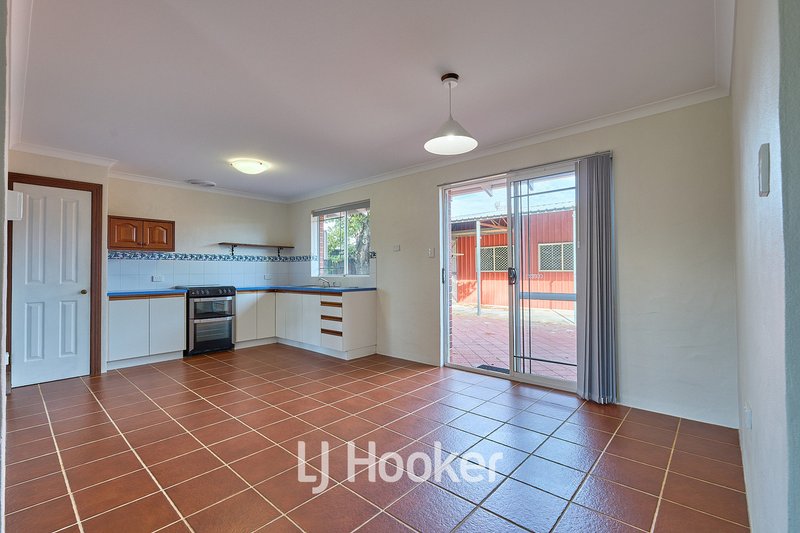 Photo - 8 Silver Gull Court, Geographe WA 6280 - Image 2