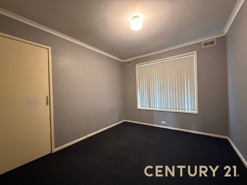 Photo - 8 Silverton Drive, Noble Park North VIC 3174 - Image 5