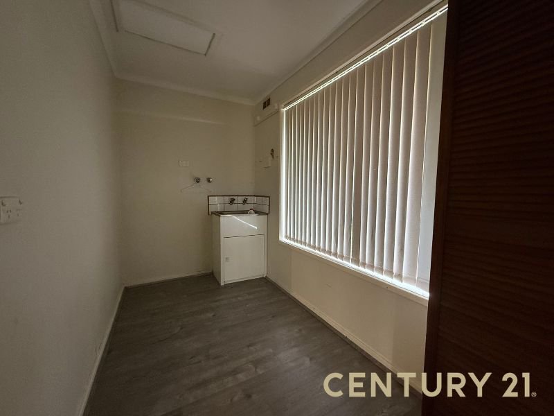 Photo - 8 Silverton Drive, Noble Park North VIC 3174 - Image 7