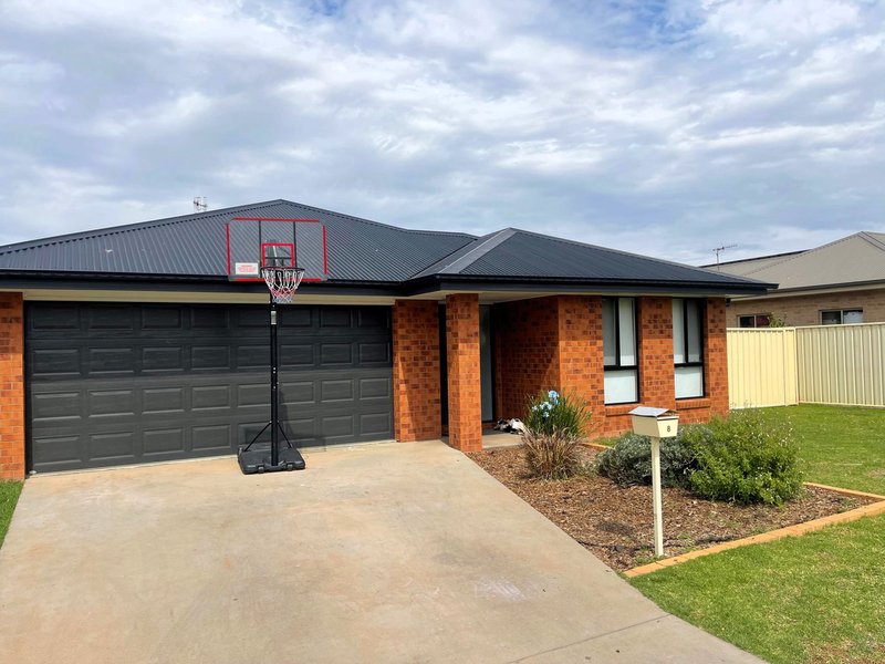 8 Simona Close, Griffith NSW 2680