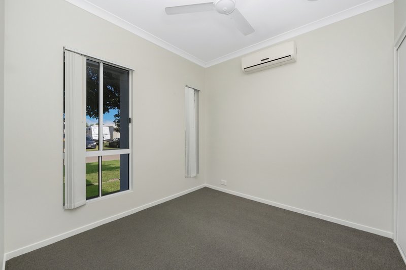 Photo - 8 Skardon Place, Kelso QLD 4815 - Image 6