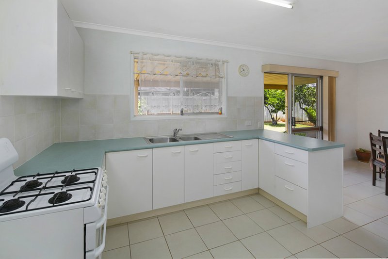 Photo - 8 Sloop Street, Manly West QLD 4179 - Image 2