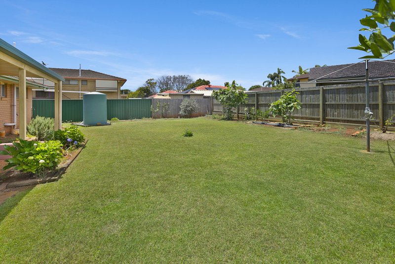 Photo - 8 Sloop Street, Manly West QLD 4179 - Image 5