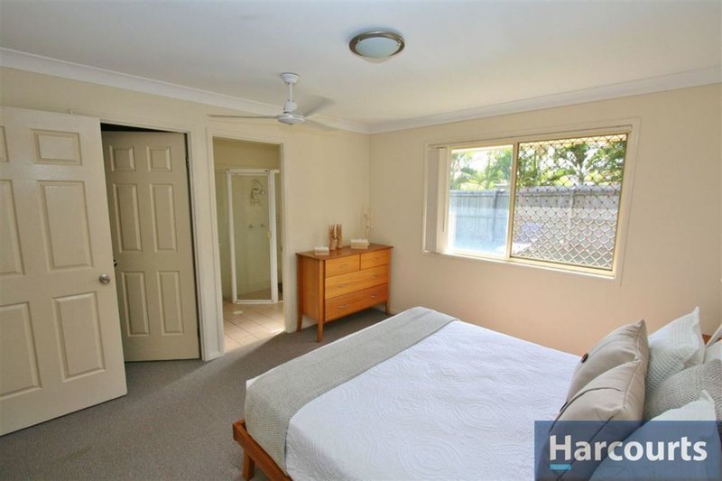 Photo - 8 Smout Crt , Sandstone Point QLD 4511 - Image 5