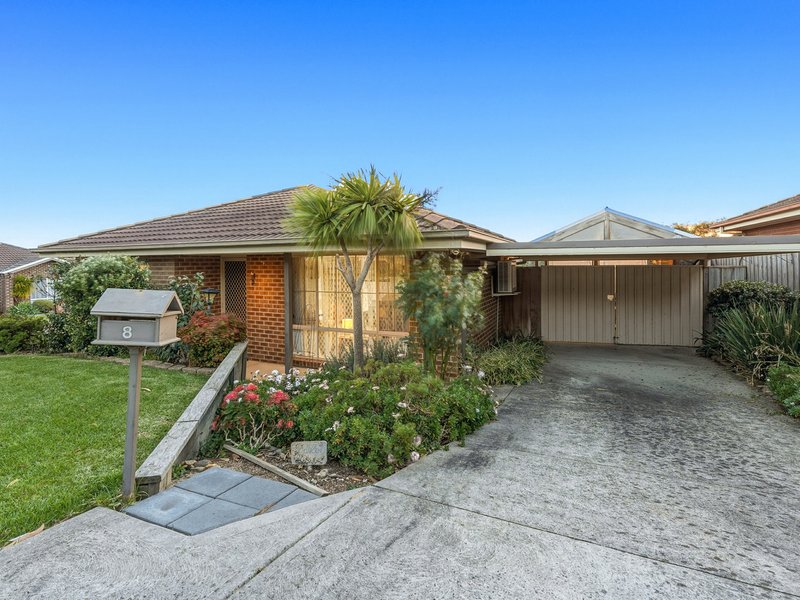 Photo - 8 Snow Gum Court, Pakenham VIC 3810 - Image 1