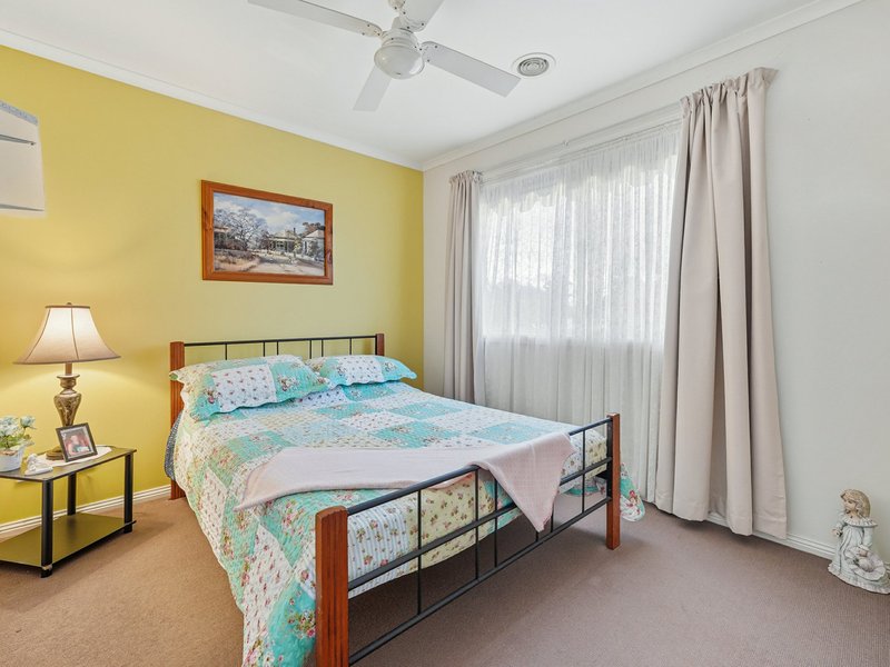 Photo - 8 Snow Gum Court, Pakenham VIC 3810 - Image 10