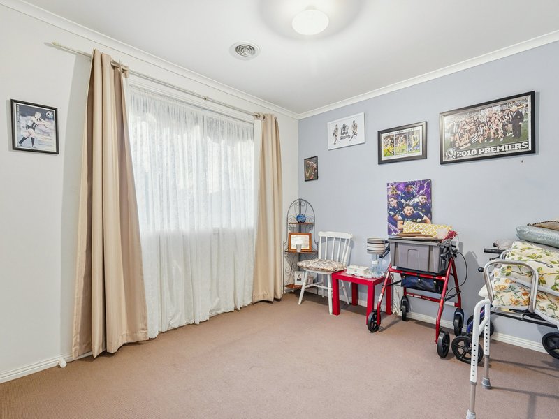 Photo - 8 Snow Gum Court, Pakenham VIC 3810 - Image 11