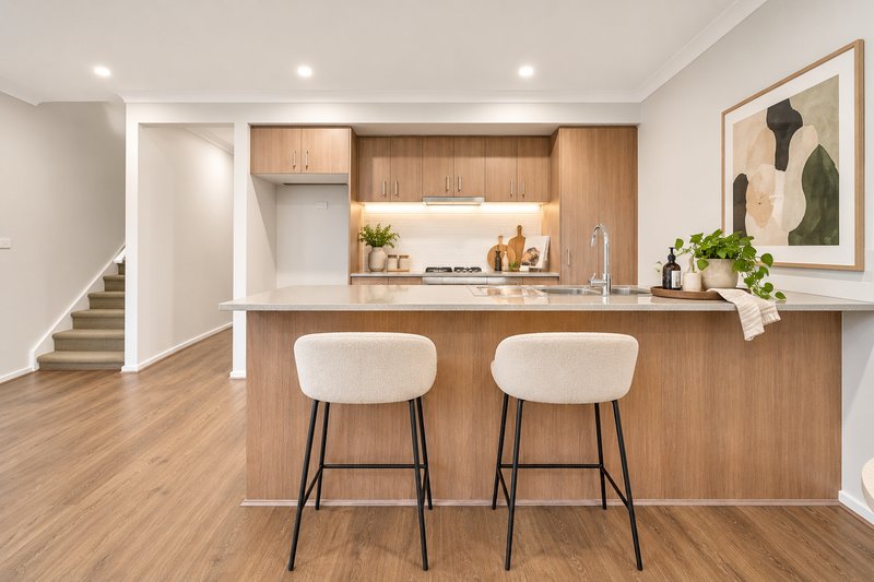 Photo - 8 Snowflake Crescent, South Morang VIC 3752 - Image 4