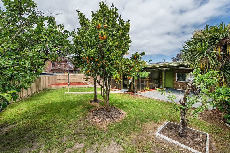 Photo - 8 Snowy Court, Clayton South VIC 3169 - Image 13