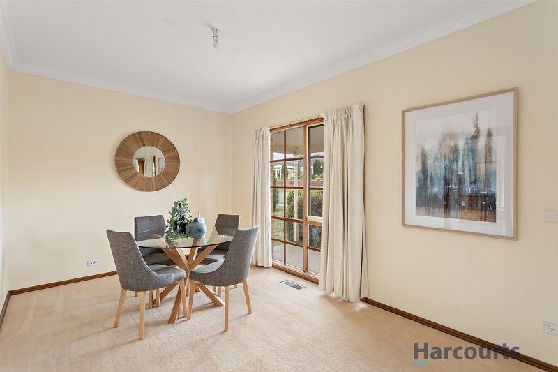 Photo - 8 Sokleng Close, Rowville VIC 3178 - Image 9