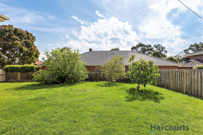 Photo - 8 Sokleng Close, Rowville VIC 3178 - Image 10