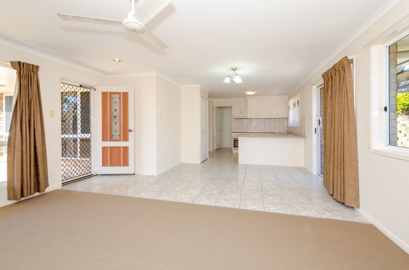 Photo - 8 Solonika Court, South Gladstone QLD 4680 - Image 2