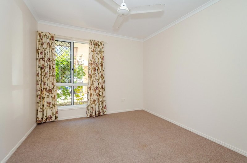 Photo - 8 Solonika Court, South Gladstone QLD 4680 - Image 7